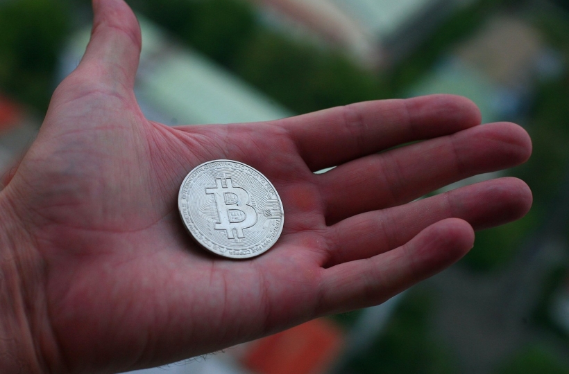 交易成本透明化升级！欧意交易所推出佣金实时查询接口 覆盖120万交易者